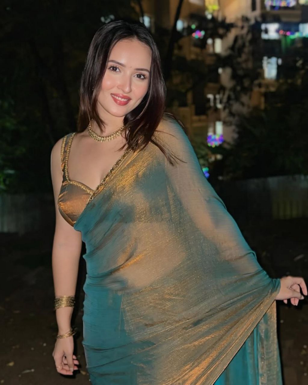 Ready To Wear Copper Green Crush Silk Lace Work Saree With Blouse