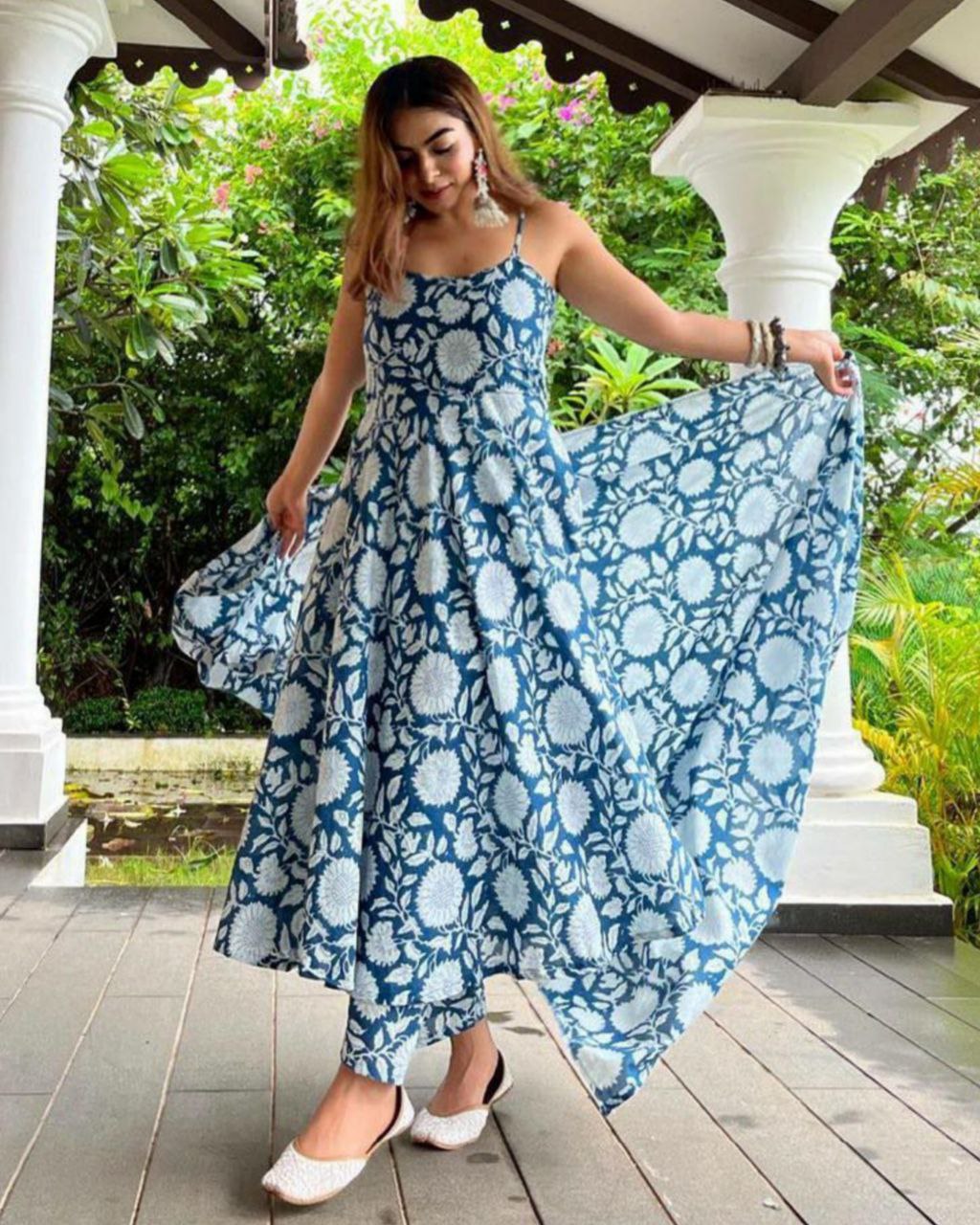 Buy Women's Gowns Online in India at Best Price